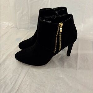 It’s OK Women’s Faux Suede Booties SZ 7.5 M Arlene, Two Zippers, Black